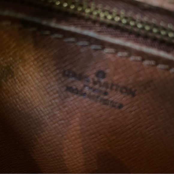 GUCCI VINTAGE LOUIS VUITTON MONOGRAM SHOULDER BAG/CROSSOVER HANDBAG - Picture 15 of 16